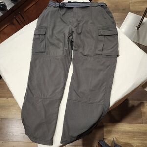DULUTH TRADING CO. Mens Dry On Fhe Fly Cargo Pants - size 2XL x 32